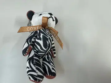 [ 익명 배송 ] 콘래드 베어 화이트 타이거 제브라 패턴