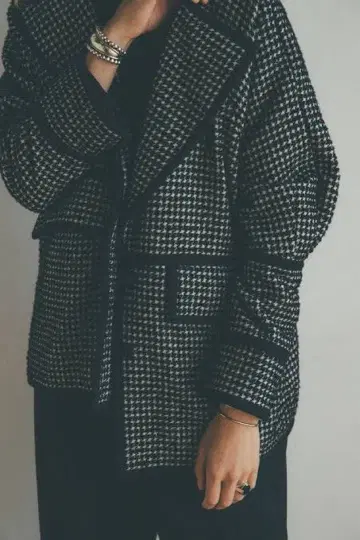 CLANE 하운드투스 코트 블랙