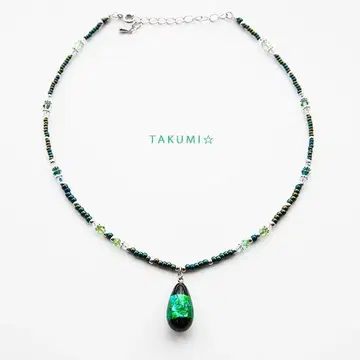 숏 목걸이 아름다운 그린 반딧불이 유리 에메랄드 스와로브스키