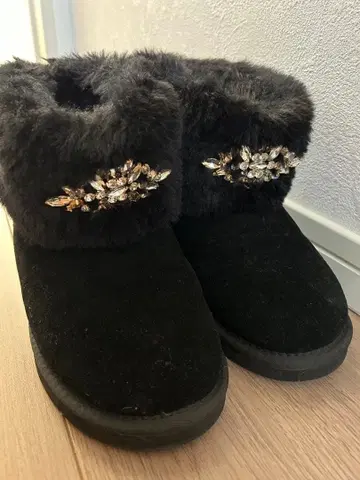 Rady 비쥬 퍼 어그 부츠 블랙 정가 26,400엔 M