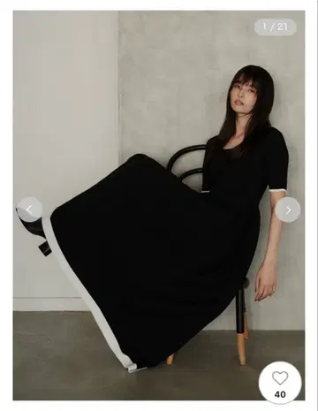 FRAY I.D 스퀘어 넥 홀 가먼트 원피스