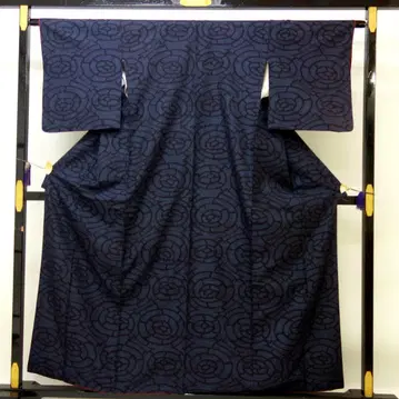 새상품급 중고  기하학 패턴 가드 가공 남색 ON71120-6