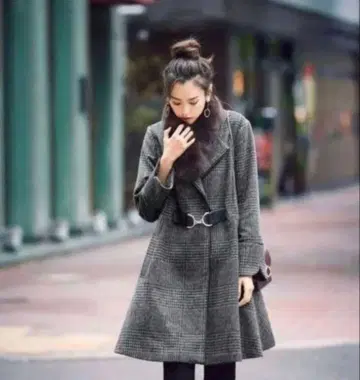 리랜드트루 밑단 플레어 A라인 코트 키리타니 미레이 착용