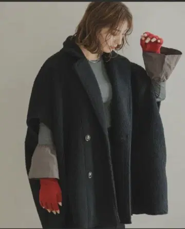 렉탱글 무스탕 보아 판초 코트