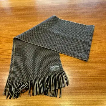 Knit Novelties 프린지 머플러