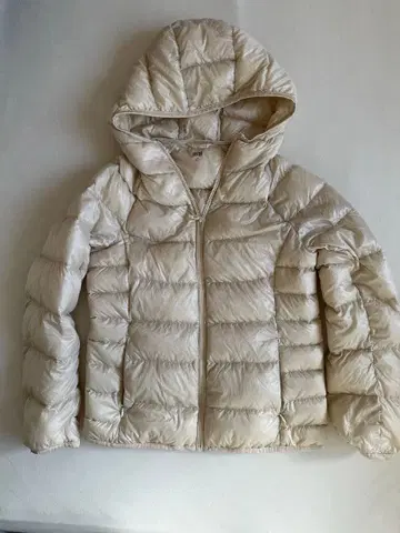 UNIQLO 아이보리 후드 부착 다운 자켓 M