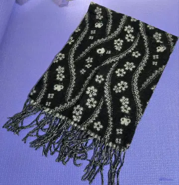 ANNA SUI 꽃무늬 머플러