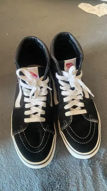 Vans 하이컷 스니커즈 블랙/화이트