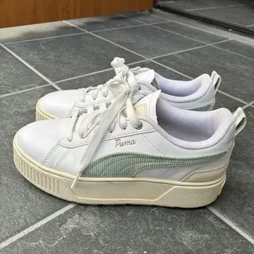 Puma 화이트/그린 스니커즈