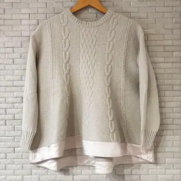 새상품급 소노 플레어 자카드 니트 풀오버 스웨터 소노