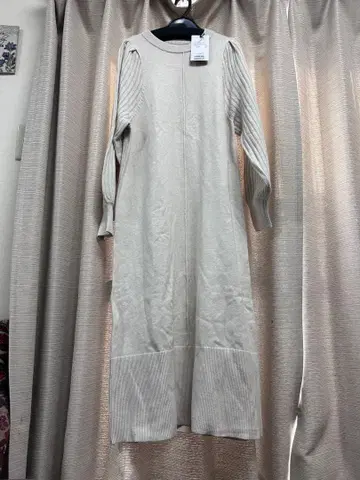 [ 택 포함 새상품 ] 인터플래닛 니트 원피스