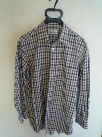 새상품급 Aquascutum 체크 무늬 긴팔 셔츠 L 사이즈