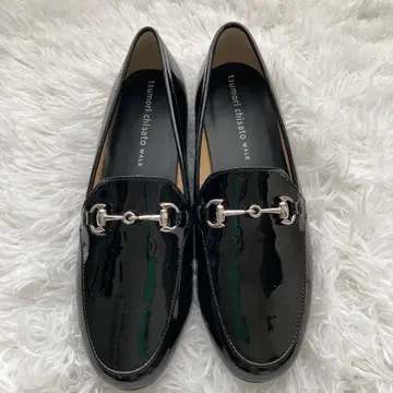 [ 미사용급 ] 츠모리치사토 블랙 에나멜 비트 로퍼 22.5cm