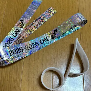 SnowMan 라이브 ON 낙하물 은색 테이프 음표