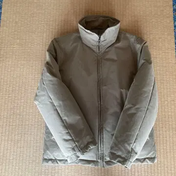 마가렛호웰 코트