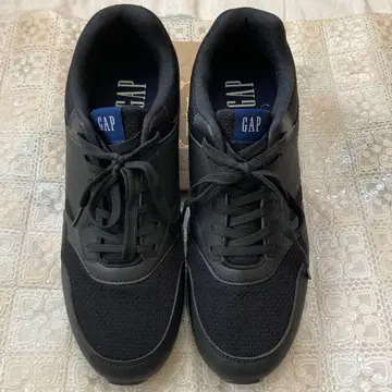 GAP 블랙 스니커즈 미사용