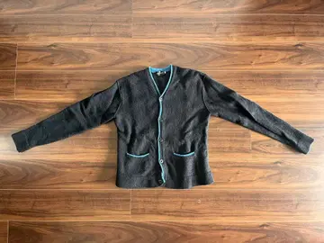 BOYCOTT 버튼 가디건 블랙 블루 트리밍