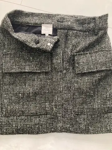 SECOND FEMALE 그레이 계열 타이트 스커트 XS