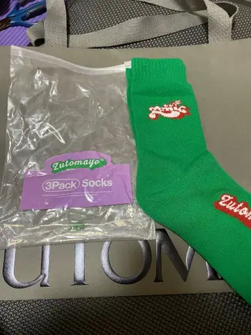 계속 한밤중이면 좋을 텐데 양말