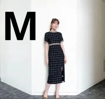 [ 컨디션 최상 ] LEJA 슬릿 트위드 패턴 하이웨스트 파티 드레스 M