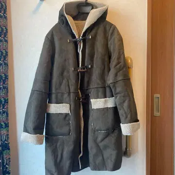 다크 그린 후드 부착 더플 코트