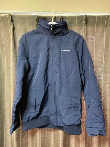 TOMMY HILFIGER 네이비 나일론 자켓 M 사이즈