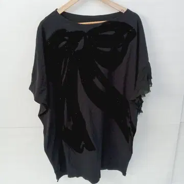 12.10 S569P 츠모리치사토 튜닉 블랙 리본 프린트 2