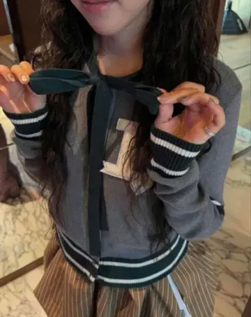 Bibiy. B. CLUB TIE CARDIGAN 그레이