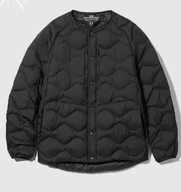 유니클로 울트라 라이트 다운 웨이브 퀼트 자켓 블랙 L 사이즈