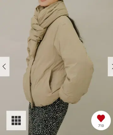 어반 리서치 머플러 포함 노카라 다운 자켓