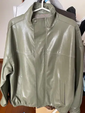 W.W.G 올리브 그린 가죽 자켓