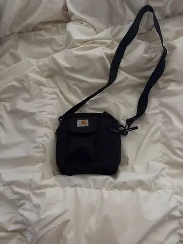나일론 블랙 숄더백