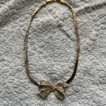 NINA RICCI ? 리본 모티브 목걸이