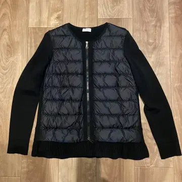 MONCLER 블랙 다운 자켓 컨디션 최상