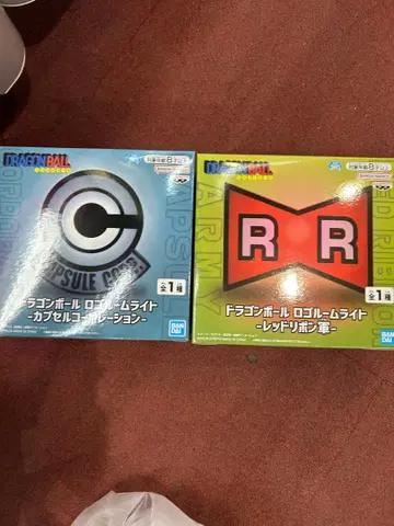 드래곤볼 로고 룸 라이트 레드 리본군 캡슐 코퍼레이션