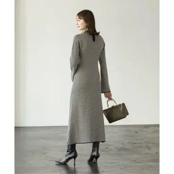 컨디션 최상 [ NOBLE ] 카르제 자카드 니트 원피스