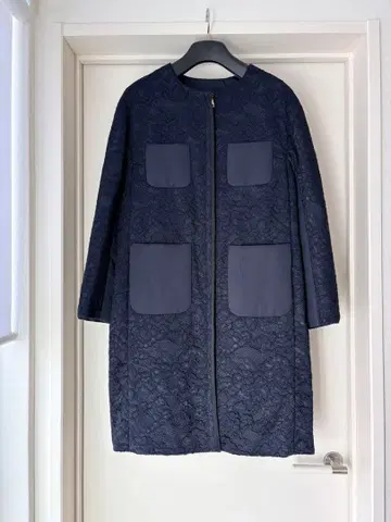 TARA JARMON 전체 레이스 다운 코트 (새상품)