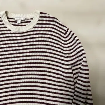 GAP 가로 줄무늬 크루넥 니트 스웨터