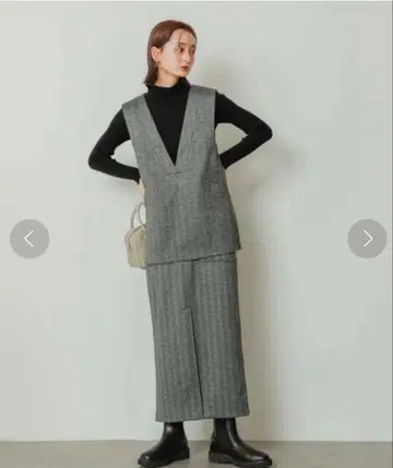 SENSE OF PLACE 저지 멜톤 V넥 베스트 스커트