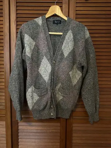 ON FRIDAY 아가일 무늬 가디건 L 사이즈 울