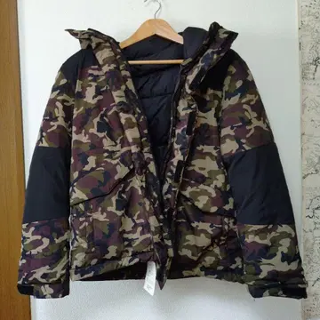 카모플라쥬 L 사이즈 다운 자켓 택 포함 미사용 새상품
