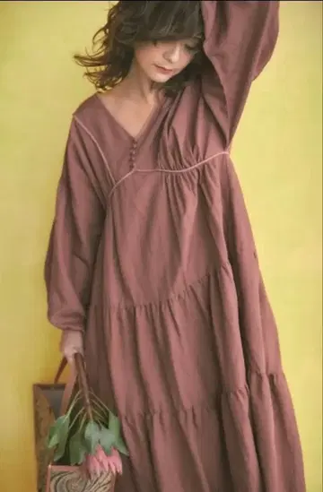 택 포함 새상품 마이 스트라다 긴팔 V넥 티어드 원피스 백리본