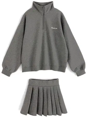 그레이 스웨트 셔츠와 스커트 셋업
