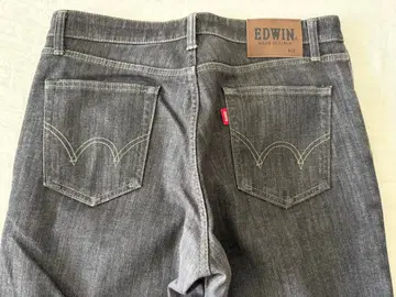 EDWIN 다크 그레이 데님 팬츠