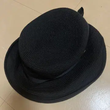 블랙 볼러형 밀짚모자 새틴 리본 포함