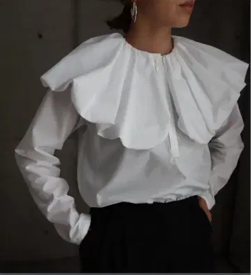 미사용 새상품 eLLa 에라 빅 칼라 블라우스 벌룬 일본제