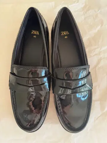 ZARA 블랙 로퍼 40