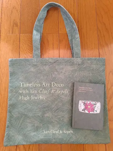 반클리프 아펠 반클리 전시회 토트백 노트