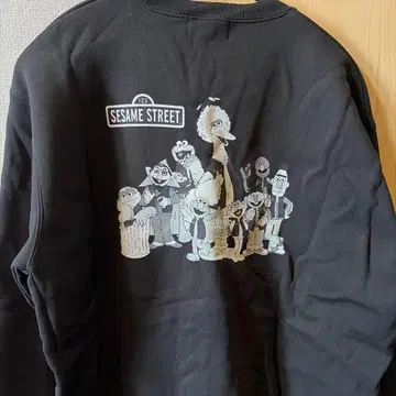 goodheller 맨투맨 세서미 스트릿