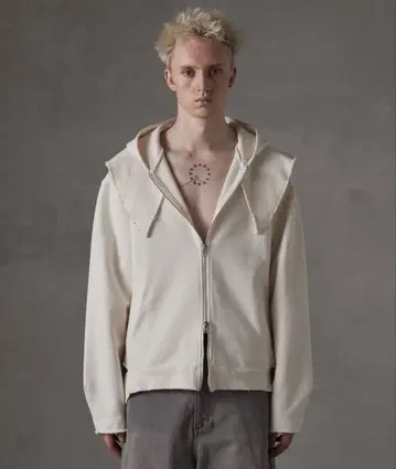 GRANCY 후드티 화이트